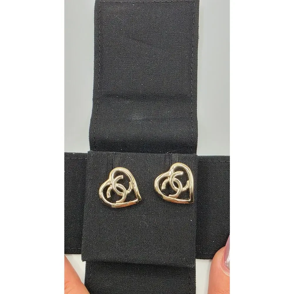 Chanel Gold-tone Interlocking CC Heart Stud Earrings NWT